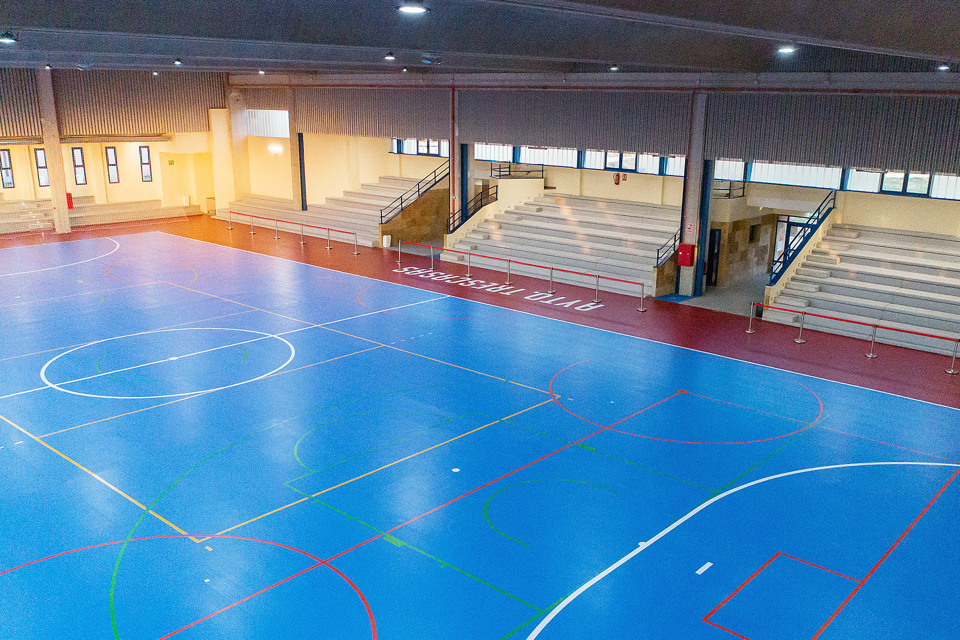 Pabellón deportivo de Trescasas